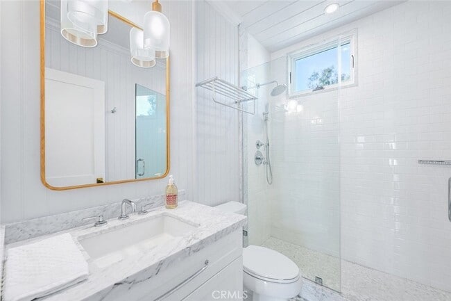 Building Photo - 358 Cliff Dr