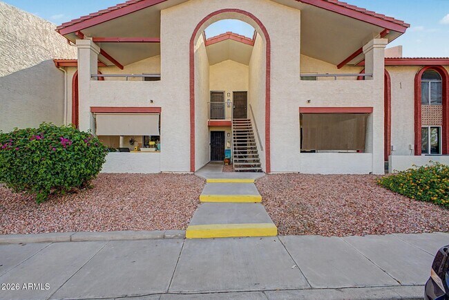 Building Photo - 10610 S 48th St