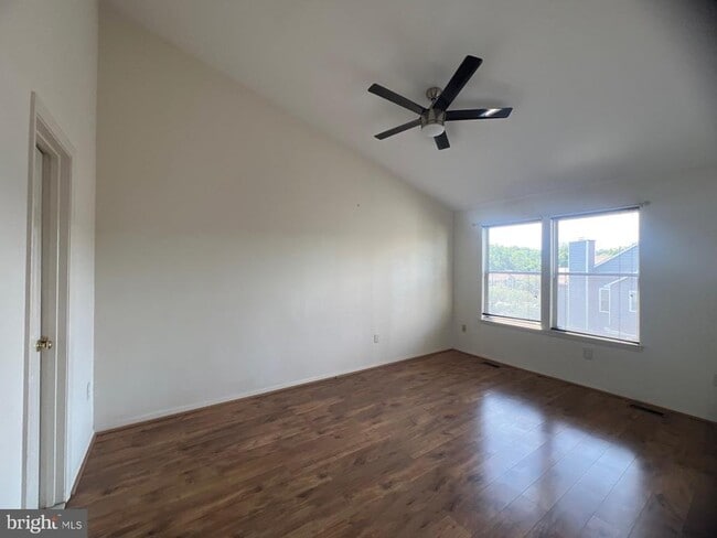 Building Photo - 7712 Chatfield Ln