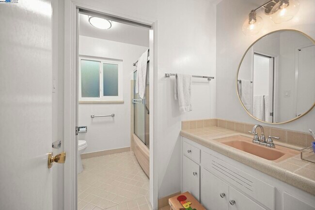 Building Photo - 1288 Candy Ct