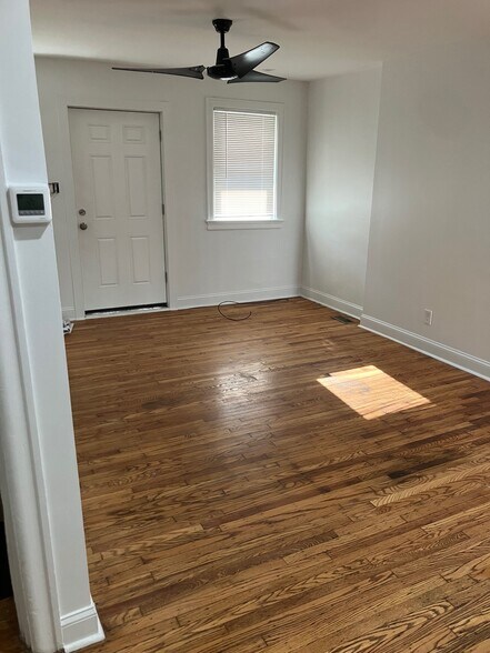 Building Photo - 3014 Memphis St