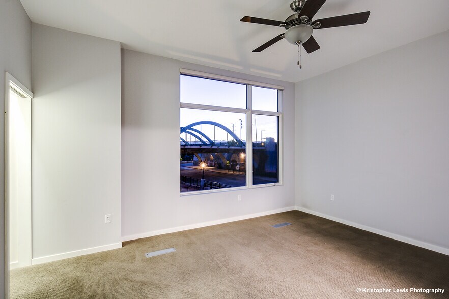 Building Photo - 1400 Little Raven St