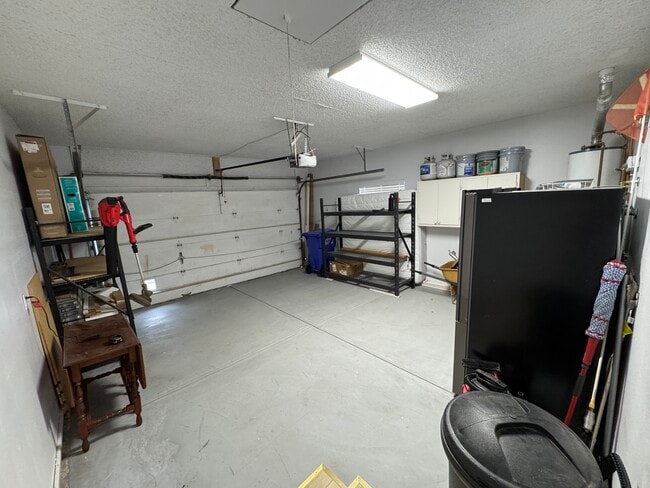 Building Photo - 368 Dogwood Ln