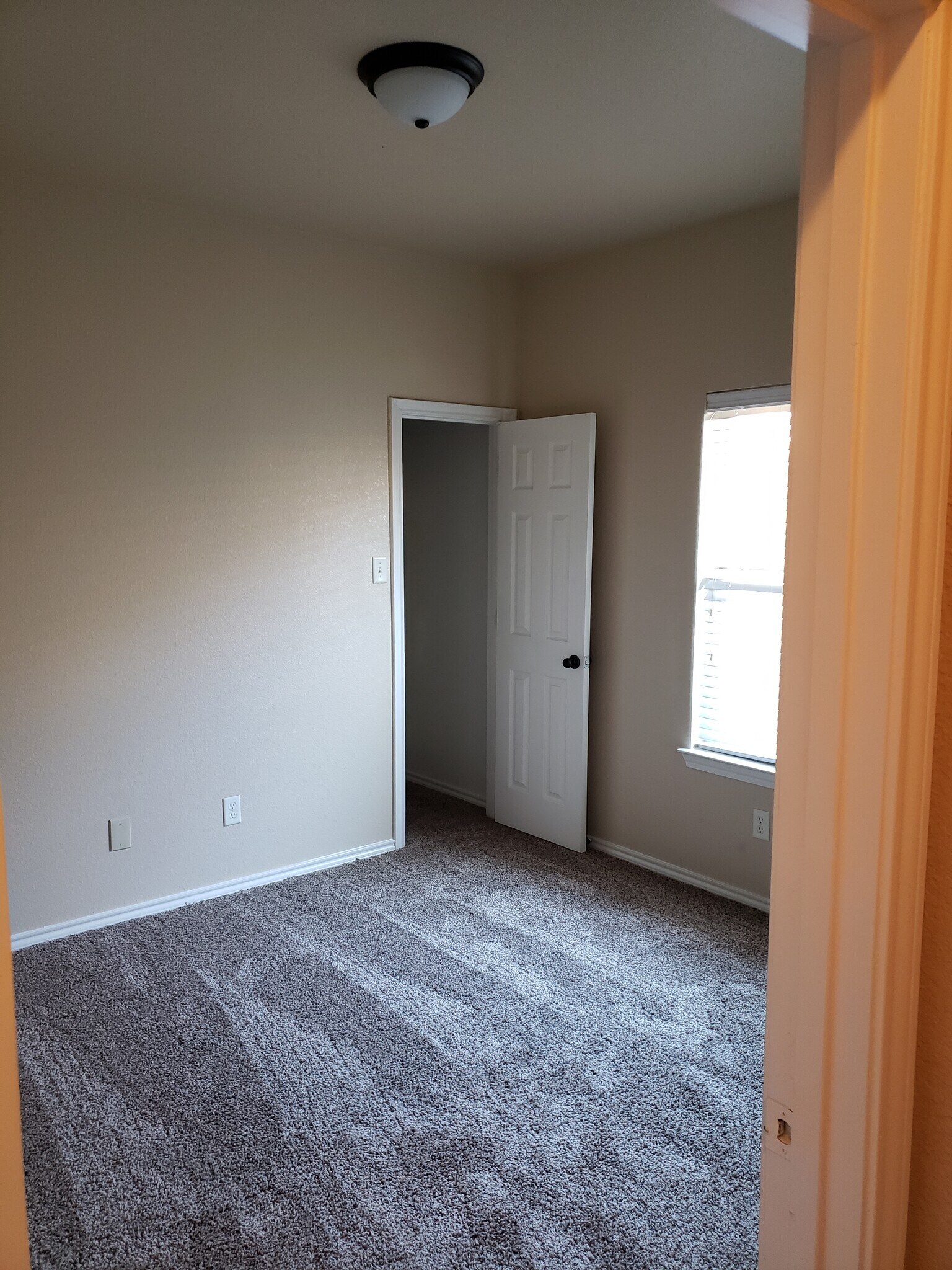 Building Photo - 1304 Piedmont Dr