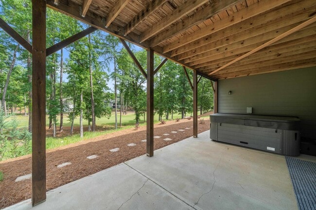 Building Photo - 1100 Hidden Hills Cir