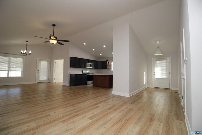 Building Photo - 147 Langley Dr
