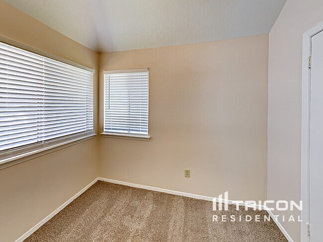 Building Photo - 13314 Chaston Dr