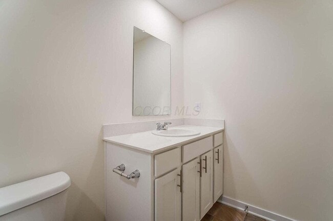 Building Photo - 852 Sunny Vale Dr