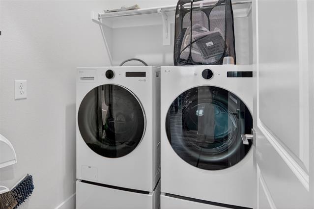 Building Photo - 14521 Walsh Ave