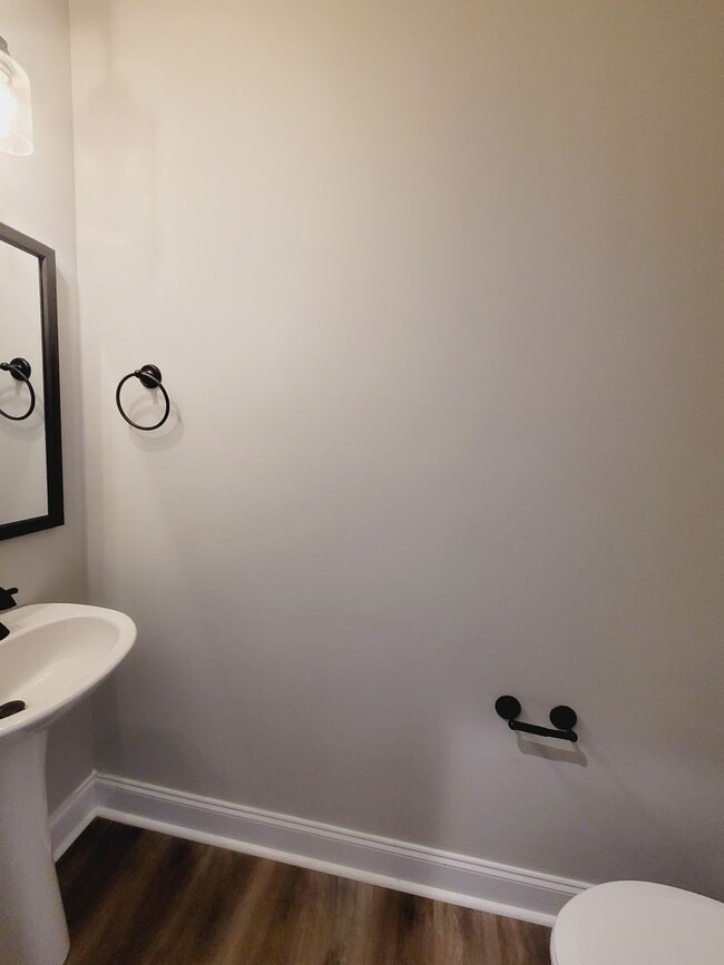 Building Photo - 1217 Lockewood Dr