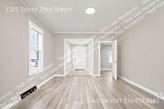 Building Photo - 1325 S 29th St