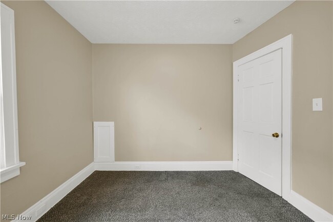 Building Photo - 3416 W 117th St