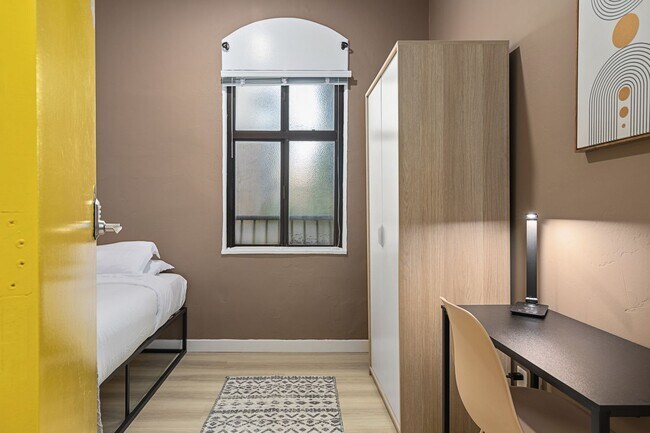 Building Photo - 840 Hilgard Ave