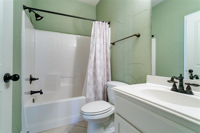 Building Photo - 2500 Rockbrook Dr