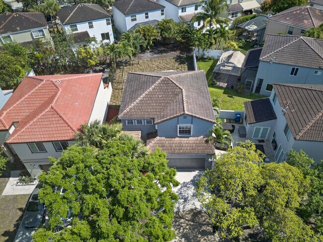 Building Photo - 191 NW 118th Dr