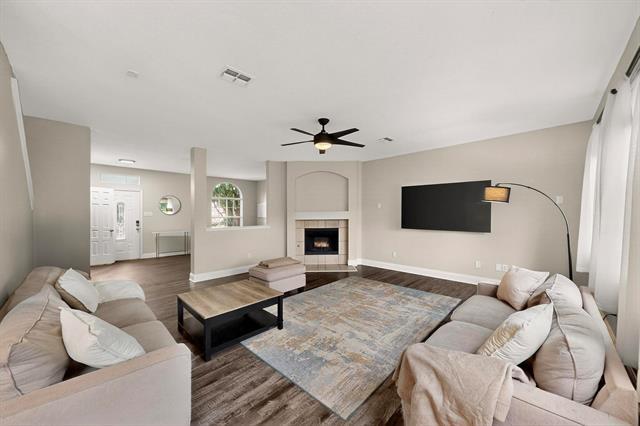 Building Photo - 2305 Sumac Ct