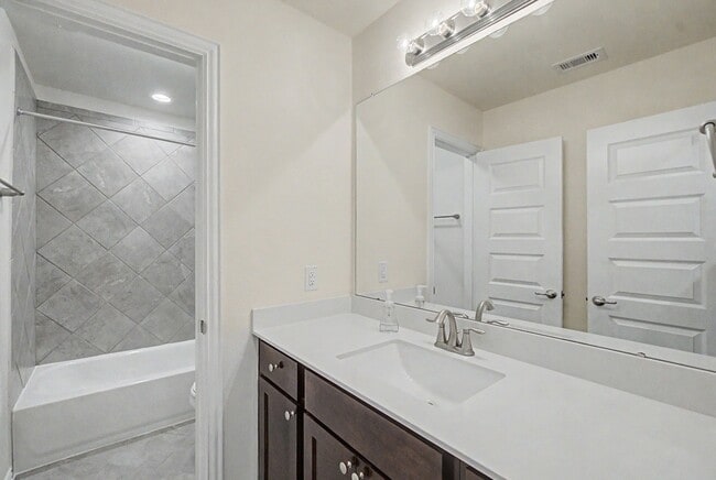 Building Photo - 15404 Bicknells Thrush Ct