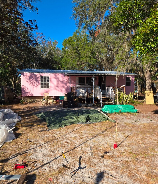 Primary Photo - 10293 E Pike Dr