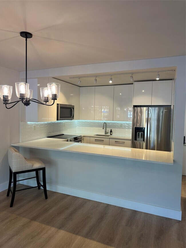 Building Photo - 3821 Environ Blvd