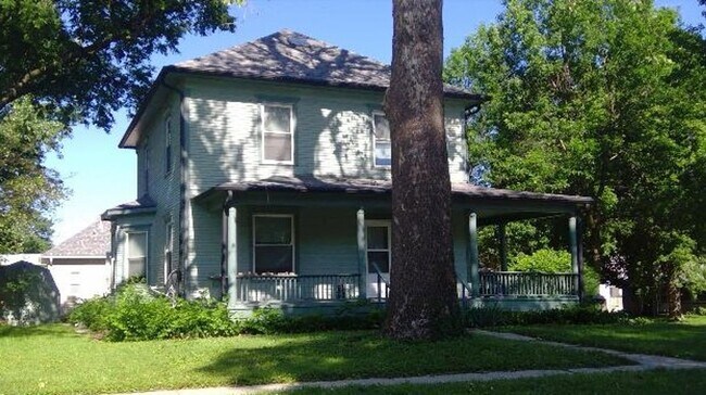 Building Photo - 2841 N 45th St