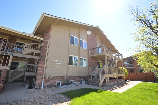 Building Photo - 4955 Moorhead Ave