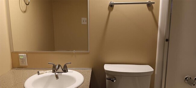 Building Photo - 5918 Lago Vista Way