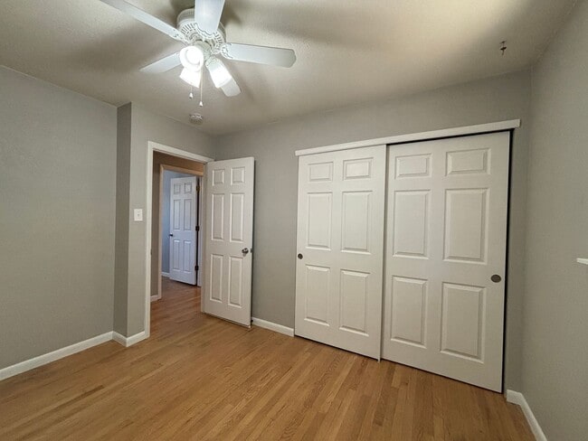 Building Photo - 3 Bed/2 Bath Ranch Home on Large Lot with Oversized Garage