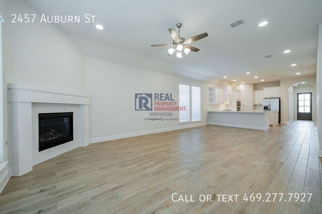 Building Photo - 2457 Auburn St