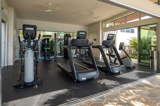 Building Photo - Beautiful Fully Furnished, 3 Bed/3 Bath Makali'i at Wailea Townhome with Infinity Pool