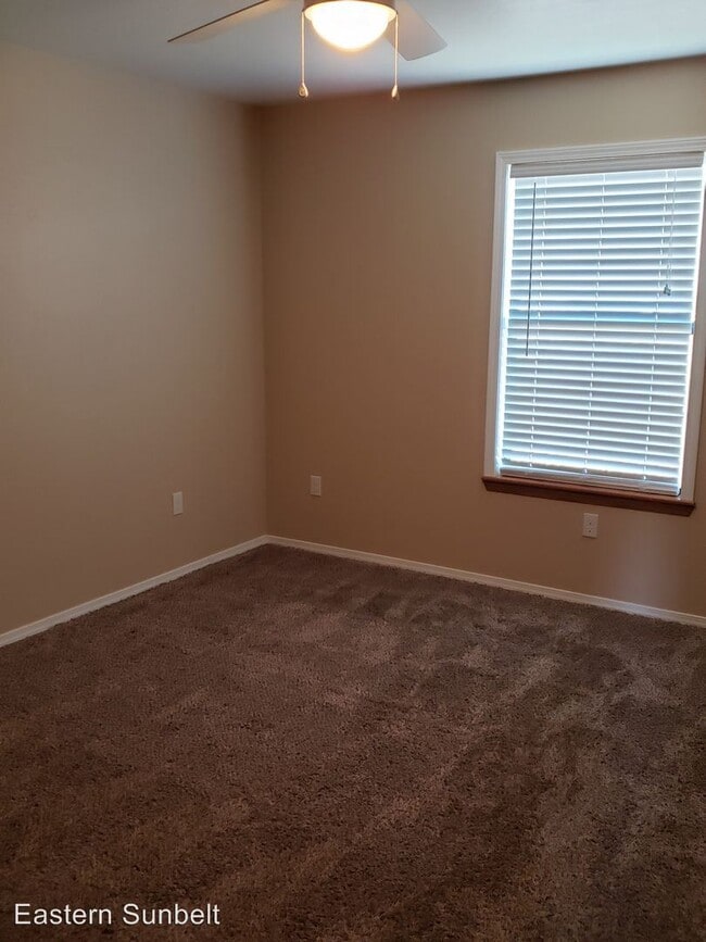 Building Photo - 1901 S Avenue H