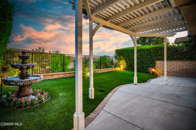 Building Photo - 3044 Ferncrest Pl