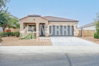 Building Photo - Beautiful Home in Mission Royale