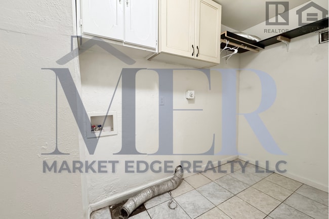 Building Photo - 3Bed/2Bath House at 24th St/McDowell! NO CREDIT, NO BACKGROUND, NO RENTAL HISTORY CHECK!