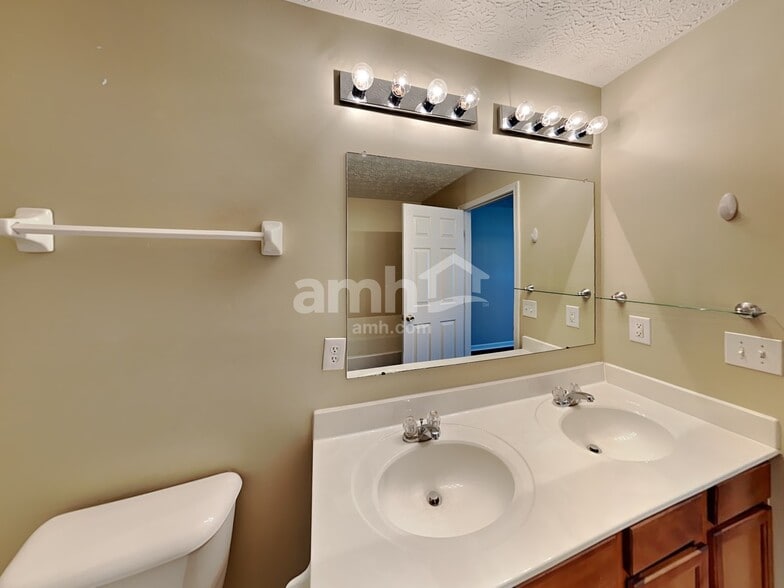 Building Photo - 8157 Grant Park Ave