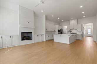 Building Photo - 6300 SW Beacon St