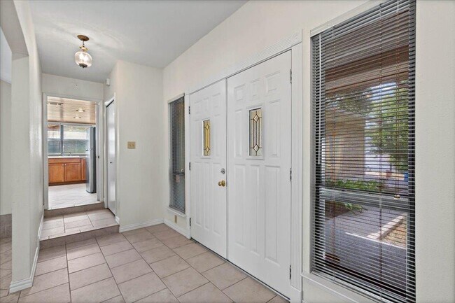 Building Photo - 11203 Bluff Canyon Dr