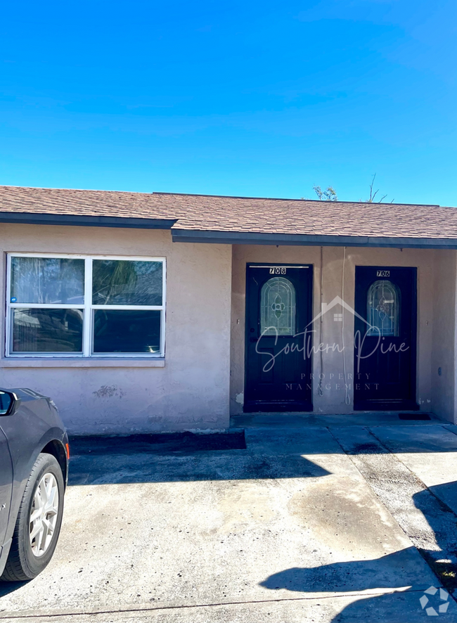 Building Photo - Two-bedroom duplex