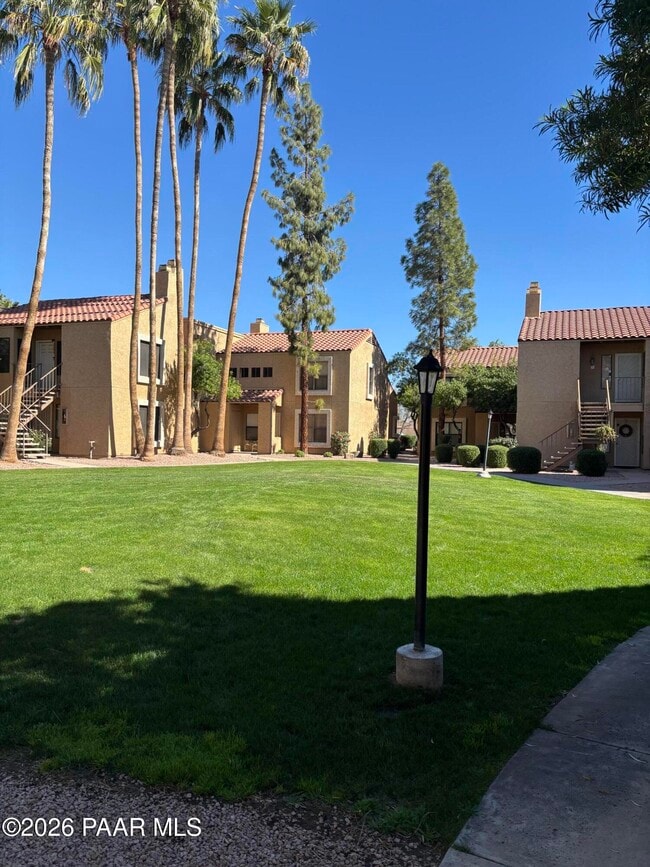 Building Photo - 8787 E Mountain View Rd