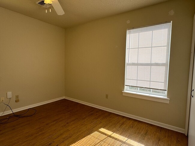 Building Photo - 5407 NW Kinyon- COMING SOON!