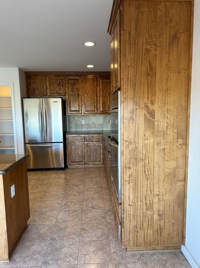 Building Photo - Fully Furnished home with horse Property for Rent