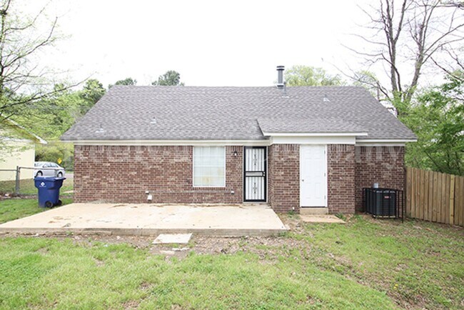 Building Photo - 5009 Nail Rd