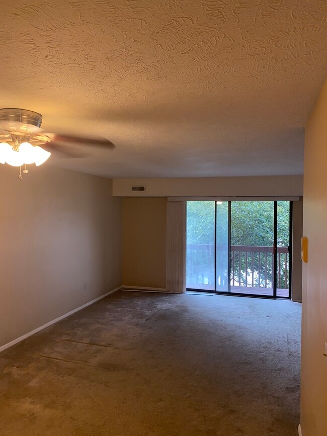 Building Photo - 6515 Princeton Ct