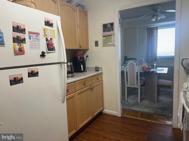 Building Photo - 2500 N Van Dorn St