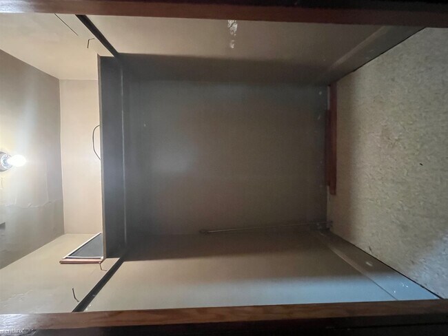 Building Photo - 3 br, 1.5 bath House - 529 Theo Moll Dr