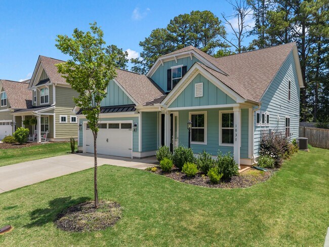 Building Photo - Beautiful 4 bedroom 3.5 Bath home Duncan, SC