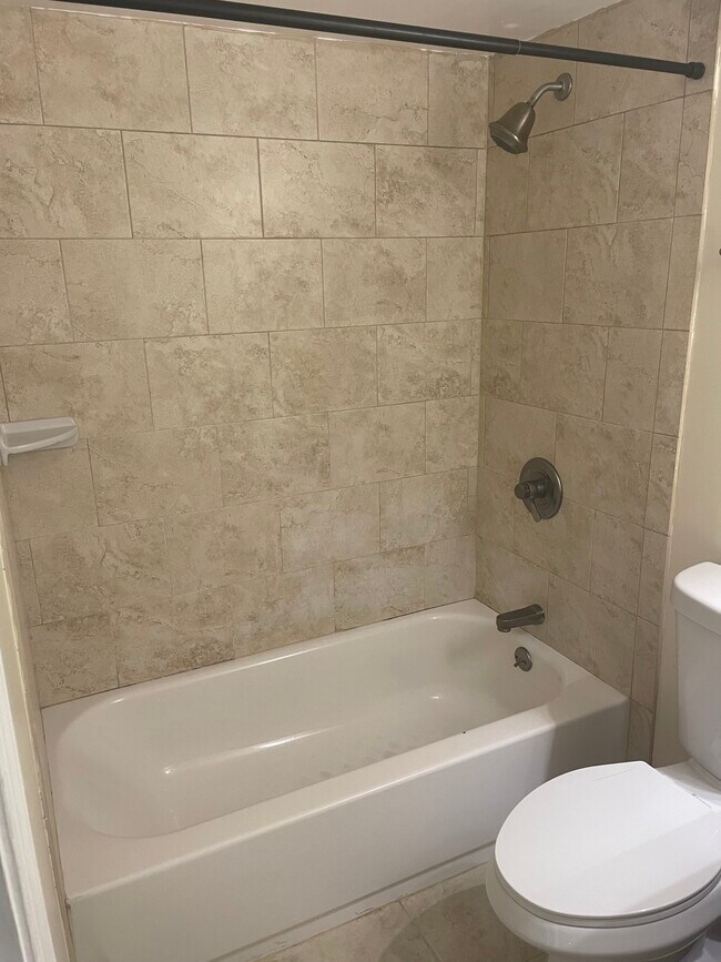 Building Photo - 9420 Poinciana Pl