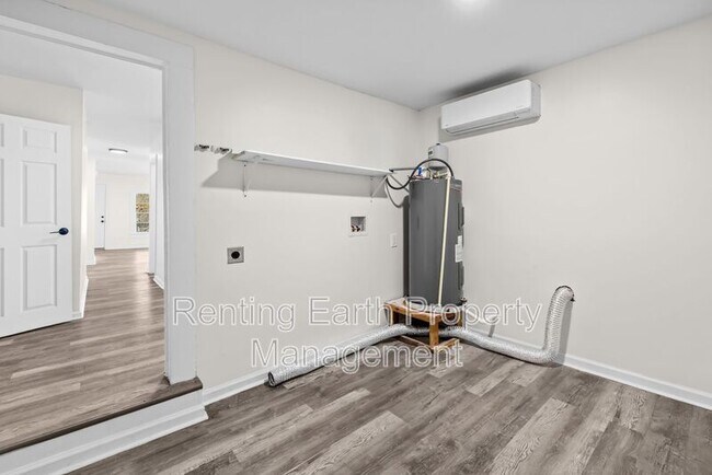 Building Photo - 1209 19th Pl SW