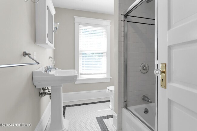 Building Photo - 164 Fair Haven Rd