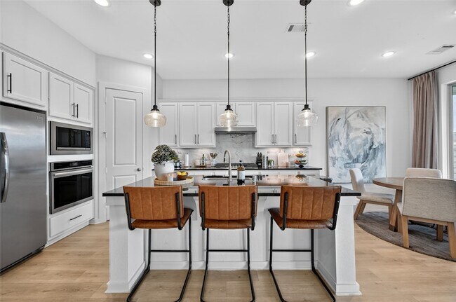 Building Photo - 4439 Stone Ridge Ln