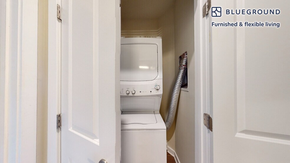 Building Photo - 2425 Blueridge Ave